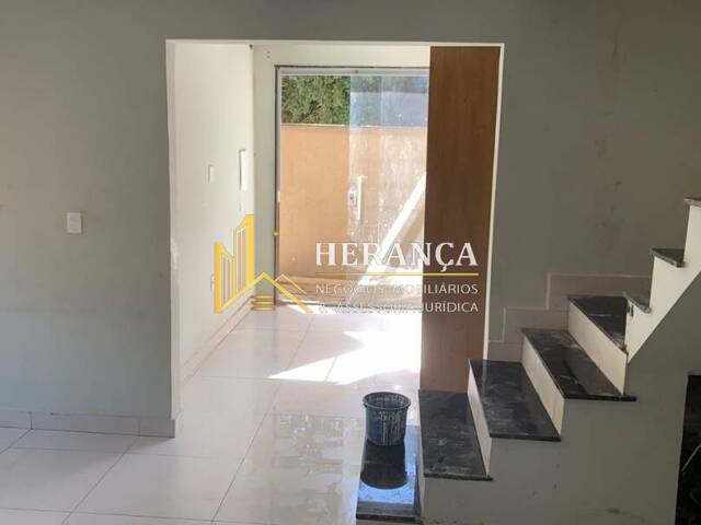 #556 - Casa de Rua para Venda em Rio de Janeiro - RJ - 2