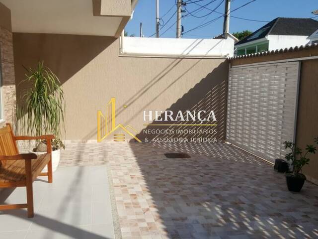 Casa de Rua para Venda em Rio de Janeiro - 4