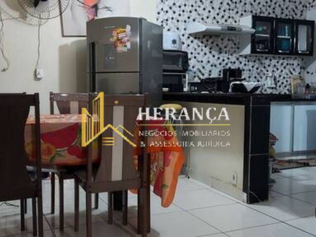 Casa de Rua para Venda em Rio de Janeiro - 4