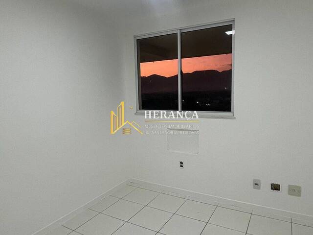 Apartamento Padrão para Locação em Rio de Janeiro - 4