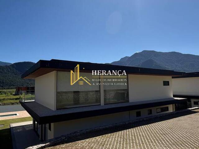 #3284 - Casa em condomínio para Venda em Mangaratiba - RJ - 2